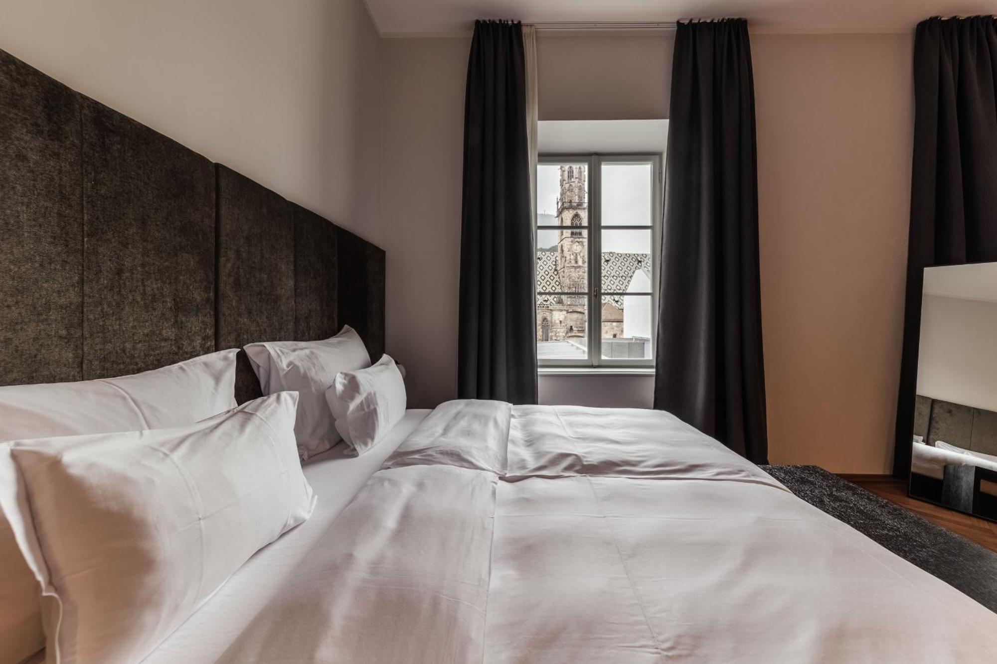 Meta Suites Historic City Living Больцано Экстерьер фото