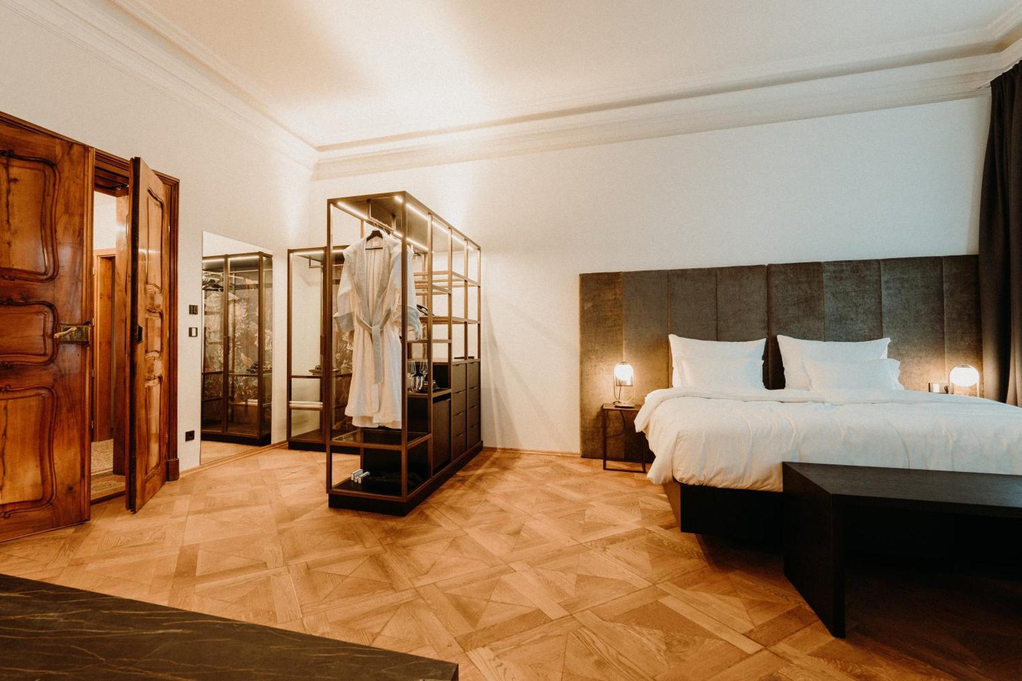 Meta Suites Historic City Living Больцано Экстерьер фото